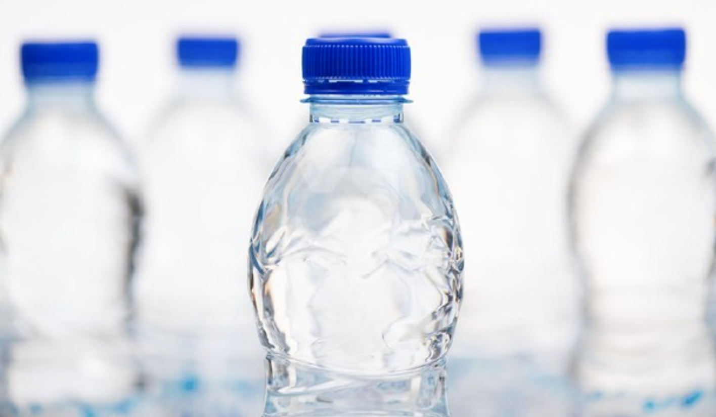 Industri AMDK Disorot: DPR Minta Transparansi Sumber Air dan Izin Usaha