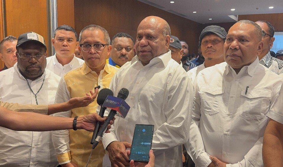 DPRP Umumkan Gubernur–Wakil Gubernur Papua Terpilih 2025–2030