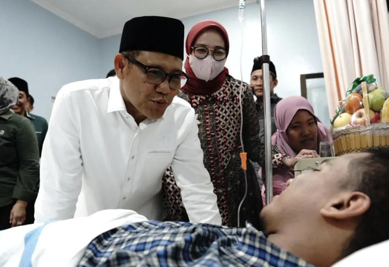 Cak Imin Angkat 4 Korban Selamat Ponpes Al Khoziny Jadi Anak Asuh