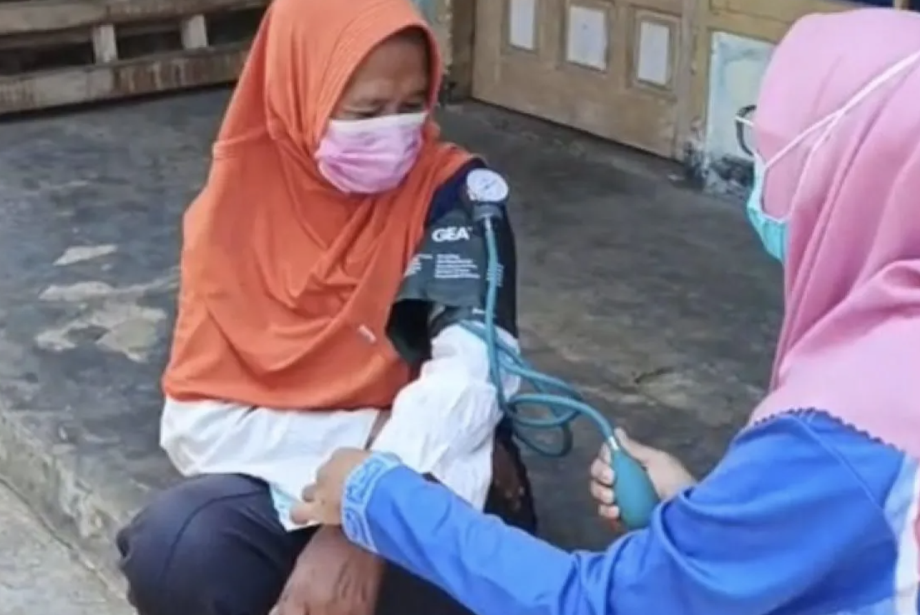 Menkes Aktifkan HEOC, Pemerintah Siagakan Layanan Kesehatan Hadapi Abu Vulkanik