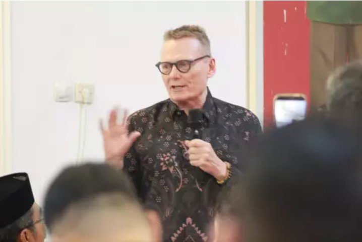 JAMES ROBINSON DORONG INDONESIA BANGUN MODEL EKONOMI SENDIRI BERLANDASKAN PANCASILA
