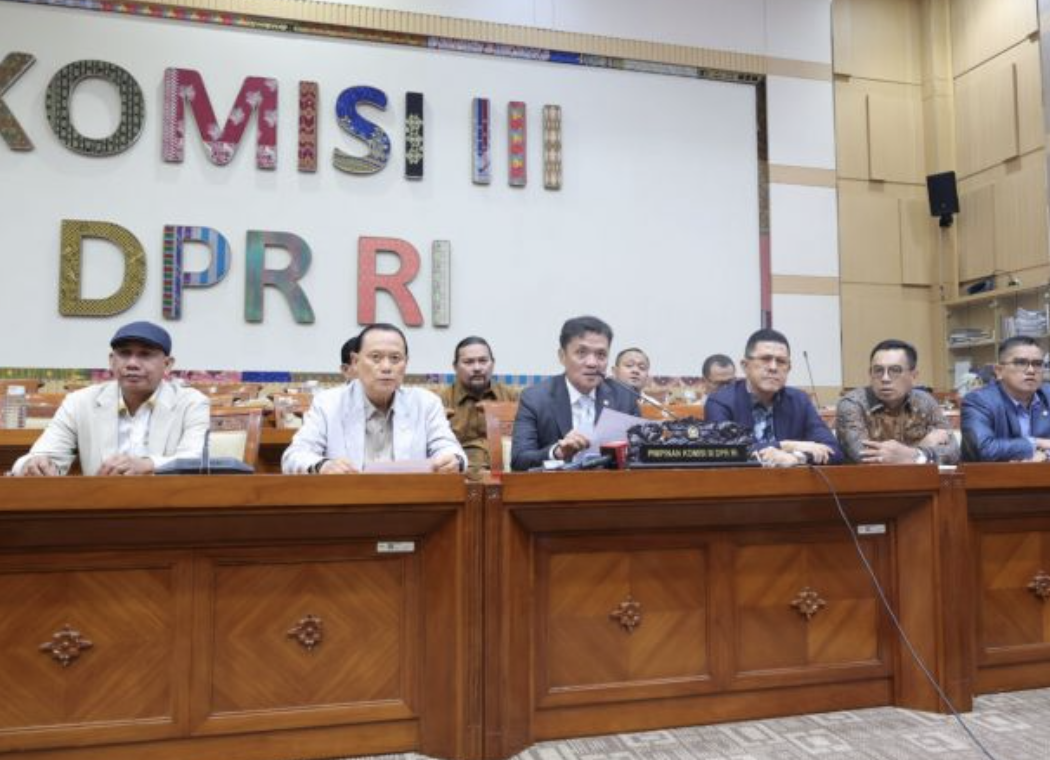 Komisi III DPR Bentuk Tim Pengawas untuk Perkuat Penanganan Kasus Korupsi Jampidsus