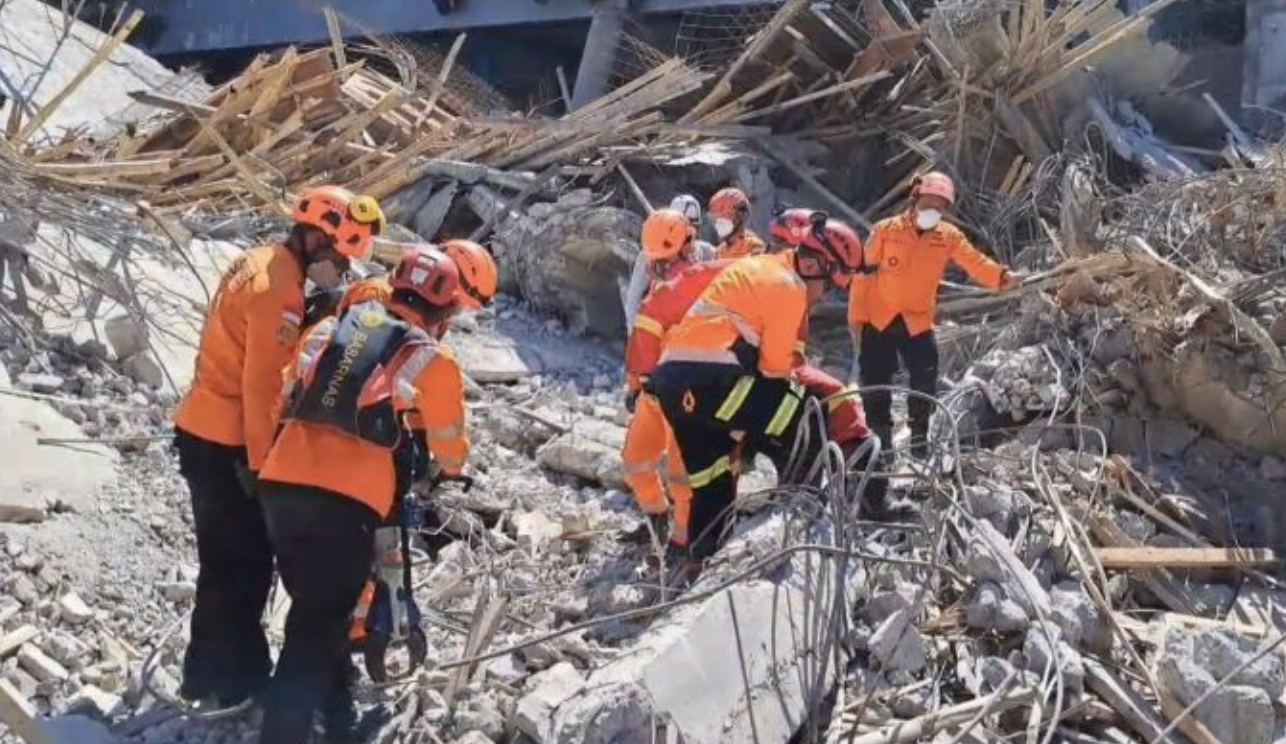 BNPB: Masih Ada 20 Jenazah Diduga Tertimbun di Musala Al Khoziny Sidoarjo