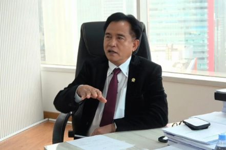 Yusril: Aparat yang viral tuduh pedagang es gabus akan ditindak