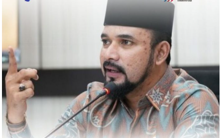 Pemkab Aceh Timur Salurkan HT dan Genset untuk Kepala Desa sebagai Antisipasi Bencana