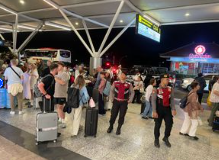 Dampak Perang Timur Tengah, Penerbangan Bali Dibatalkan, Polres Bandara Ngurah Rai Amankan Penumpang