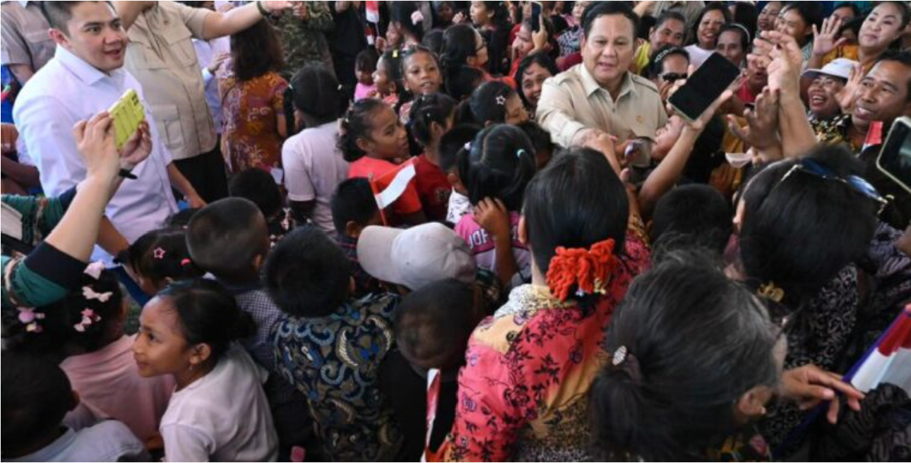 Presiden Prabowo Sapa Masyarakat Miangas Dukung Pembangunan Desa Nelayan Modern
