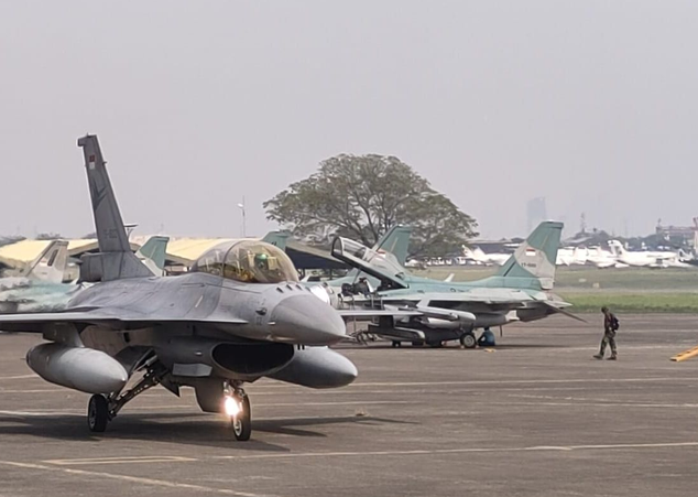 TNI AU Matangkan Persiapan Merdeka Run 2026, Tiga F-16 Lakukan Latihan di Atas Jakarta