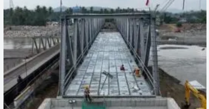 Pemerintah Siapkan Jembatan Sementara untuk Jaga Akses Warga Tegal Alur
