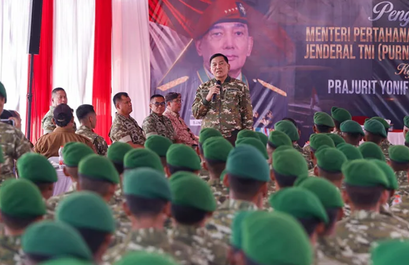 Menhan Sjafrie: Yonif TP Padukan Kesiapan Tempur dan Pengabdian untuk Masyarakat