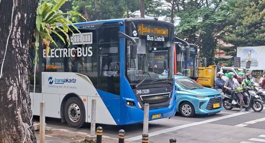 Pemerintah Perkuat Integrasi Transportasi, Transjakarta Diproyeksikan Merambah Laut dan Udara