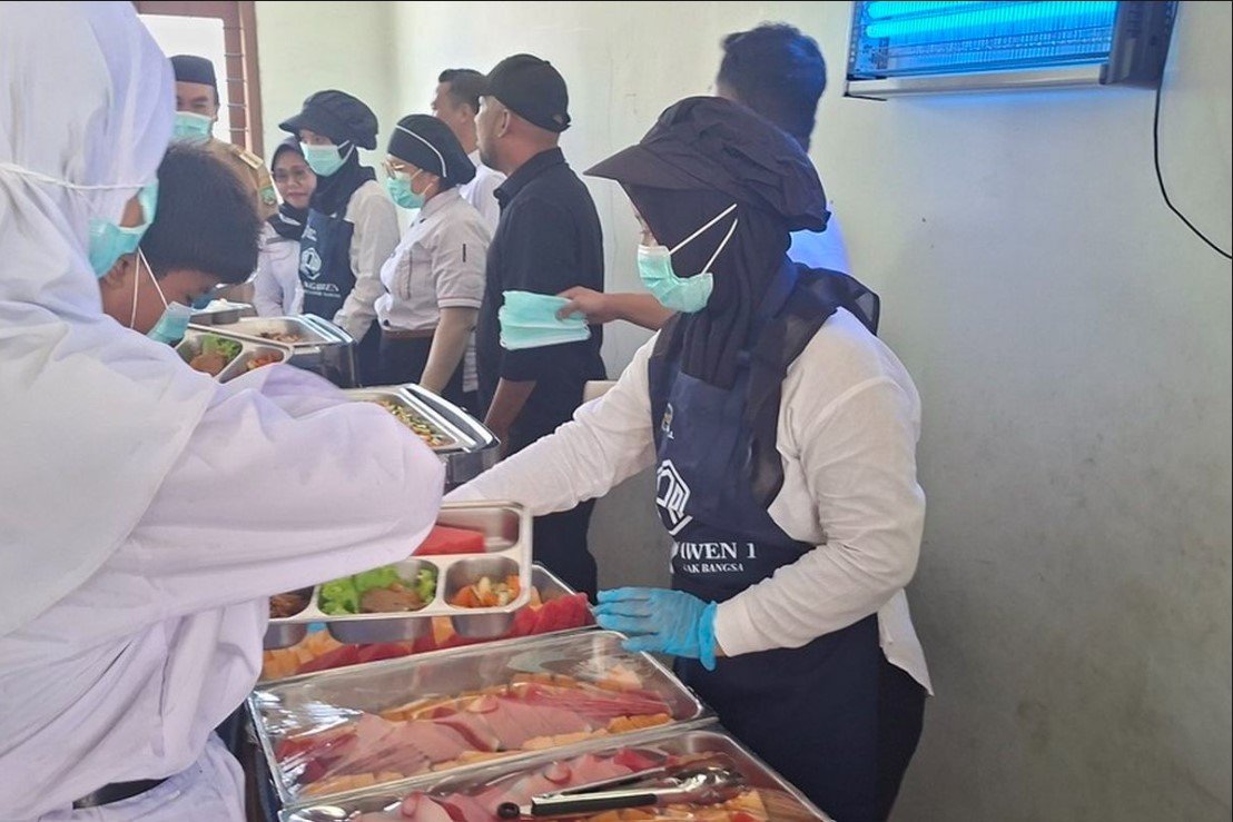 Sistem Prasmanan MBG Dinilai Bisa Tekan Sisa Makanan dan Beri Ruang Siswa Tambah Porsi