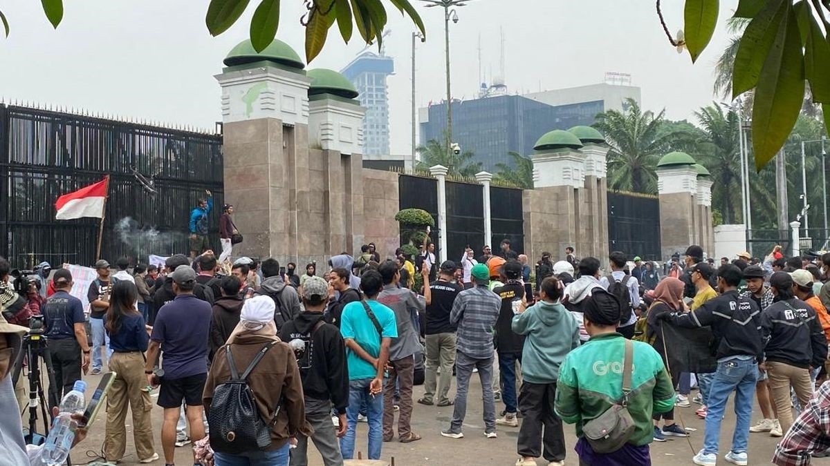 Dasco dan Puan: DPR Terima Kritik, Hormati Hak Rakyat, tapi Aksi Harus Tertib