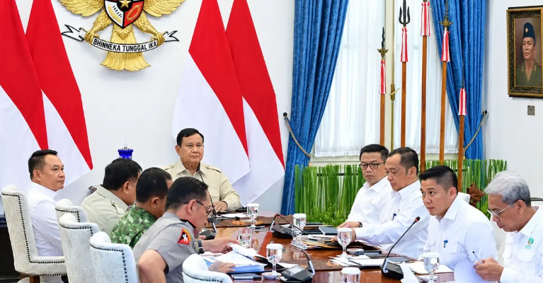Prabowo Pimpin Rapat Karhutla, Minta Seluruh Sumber Daya Dikerahkan