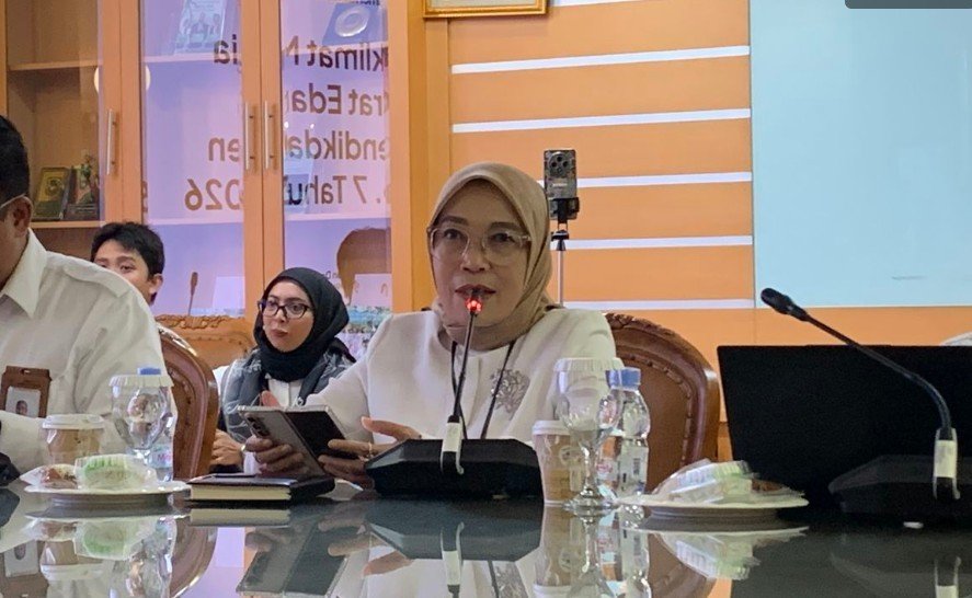 Kemendikdasmen Tegaskan Tak Ada PHK Massal Guru Non-ASN pada 2027
