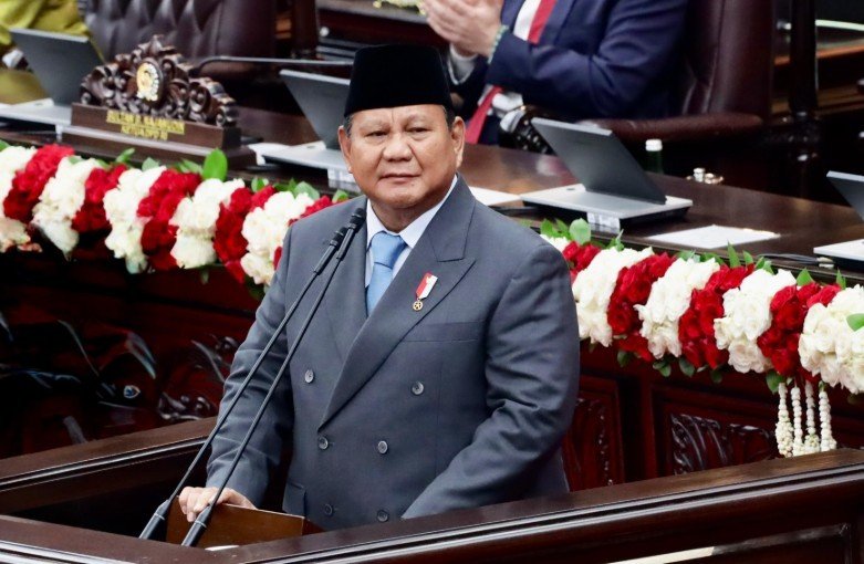 Prabowo Resmi Teken Undang-Undang Polri