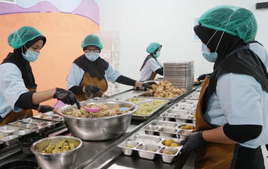 Pemerintah Evaluasi MBG, 1.789 Dapur Kena Sanksi Operasional 