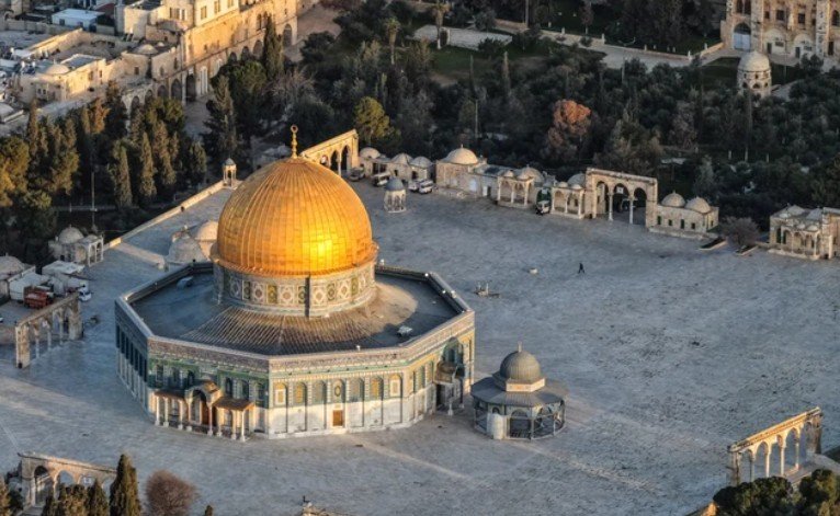 Menlu 8 Negara Kecam Israel: Halangi Ibadah di Al-Aqsa dan Gereja Suci Yerusalem