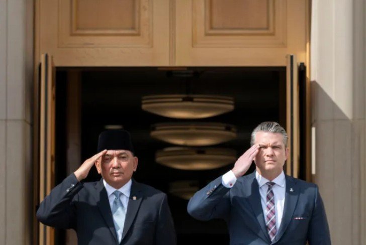 Kemlu Ingatkan Risiko Geopolitik, Izin Lintas Udara Militer AS Masih Dikaji