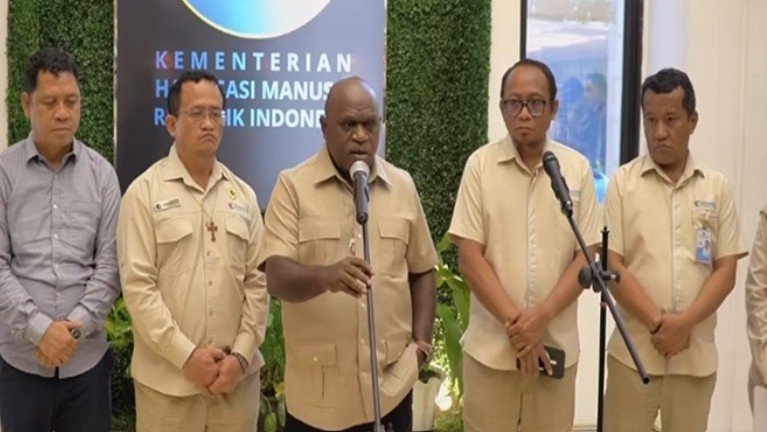 Tanggapi Penyelesaian Konflik Papua, Menteri HAM Sampaikan Butuh Keputusan Nasional dan Pendekatan M