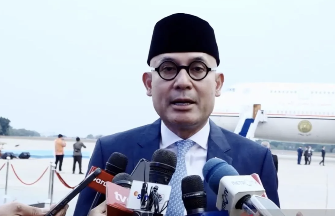 Menlu Arrmanatha Paparkan Langkah Pemerintah Tangani Karhutla kepada Malaysia