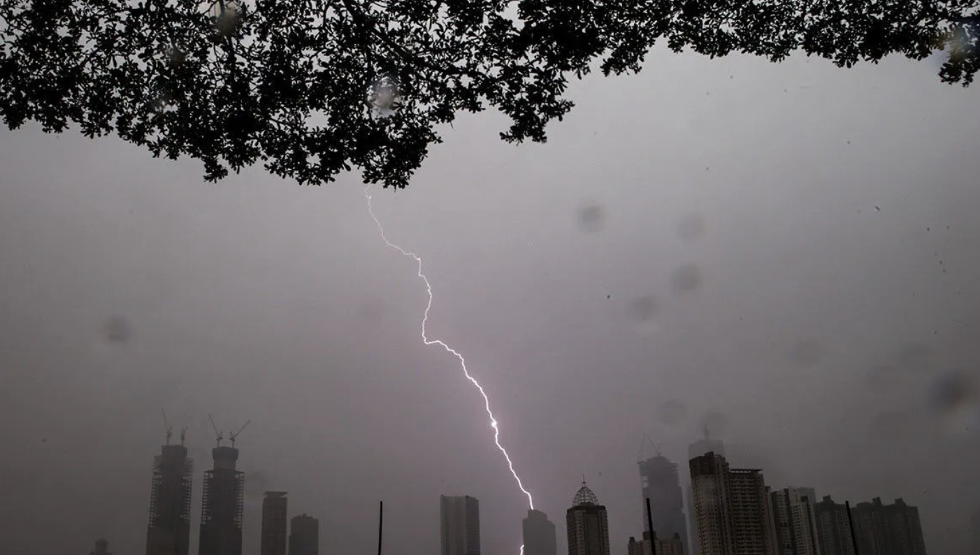 BMKG Peringatkan Potensi Hujan dan Petir di Sejumlah Wilayah